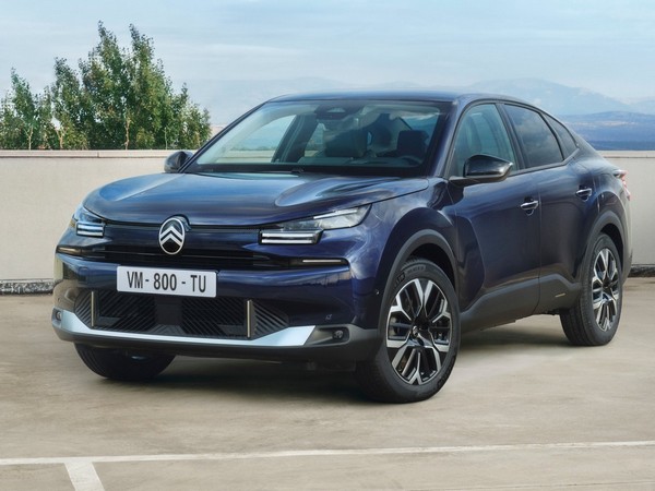 2025 Citroen C4 X e-Max