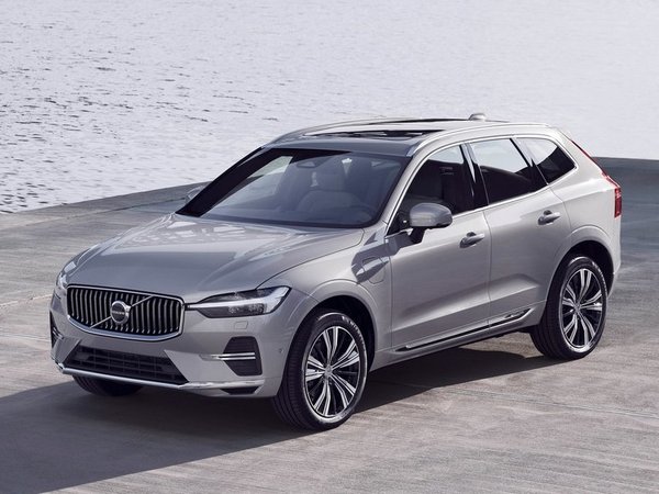 2024 Volvo XC60 B5 AWD Plus